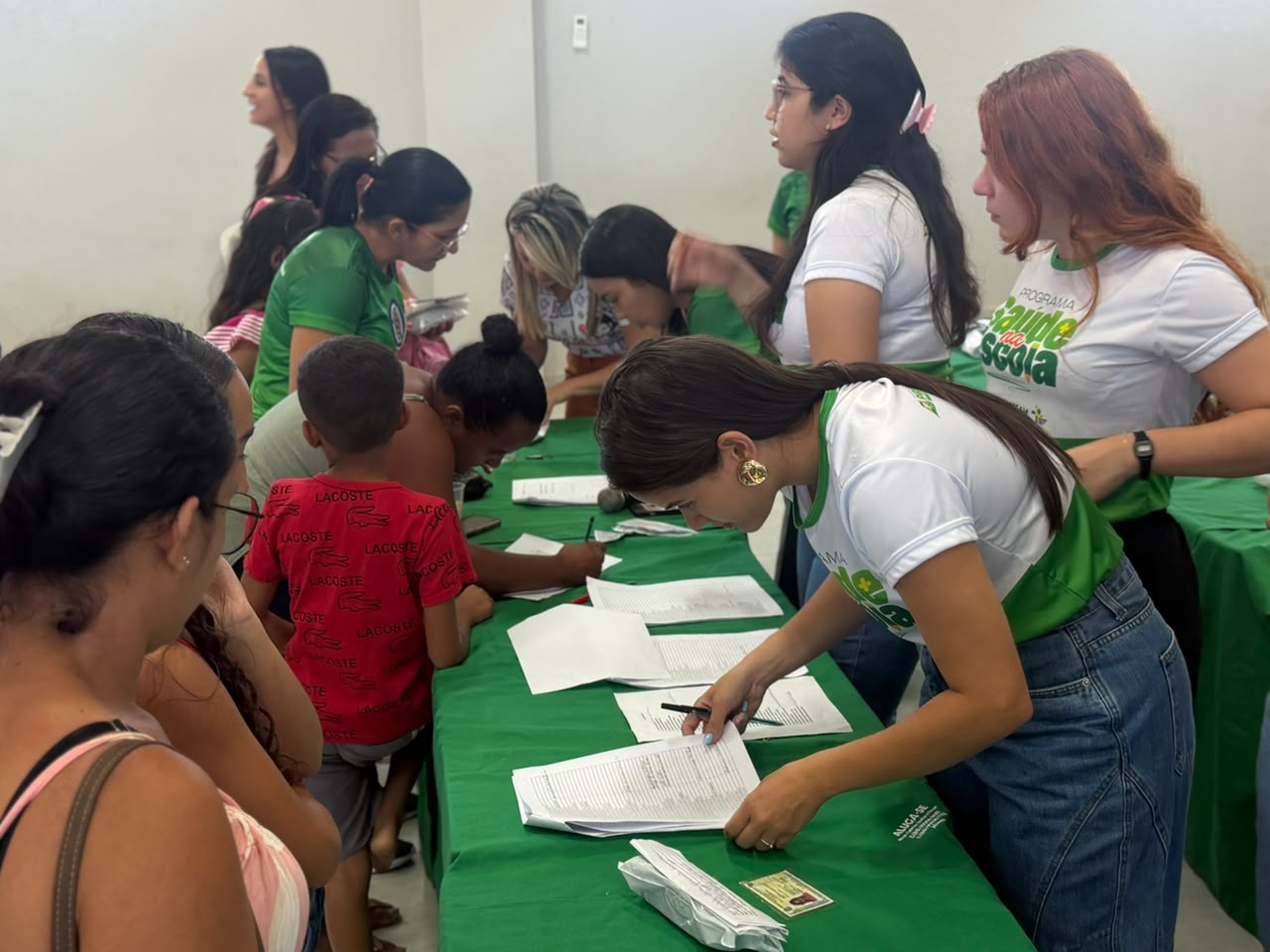 Entrega de 250 óculos para estudantes da rede municipal - Divulgação/ASCOMEntrega de 250 óculos para estudantes da rede municipal - Divulgação/ASCOM