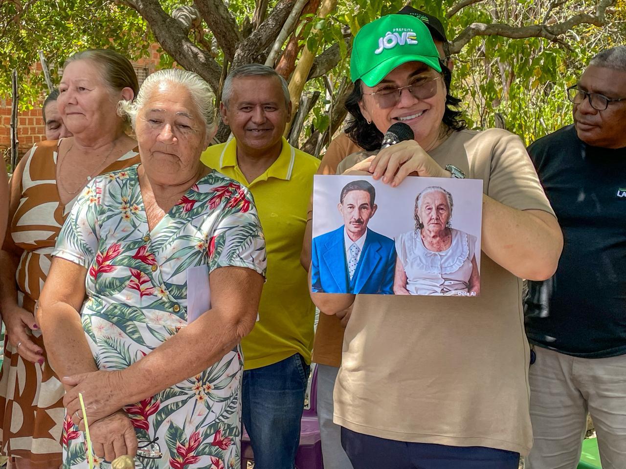  Piripiri entrega estradas recuperadas e implantação de abastecimento de água - Divulgação/ASCOM Piripiri entrega estradas recuperadas e implantação de abastecimento de água - Divulgação/ASCOM