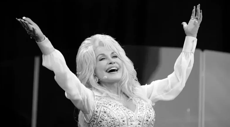 Dolly Parton, ícone da música country, morre aos 80 anos