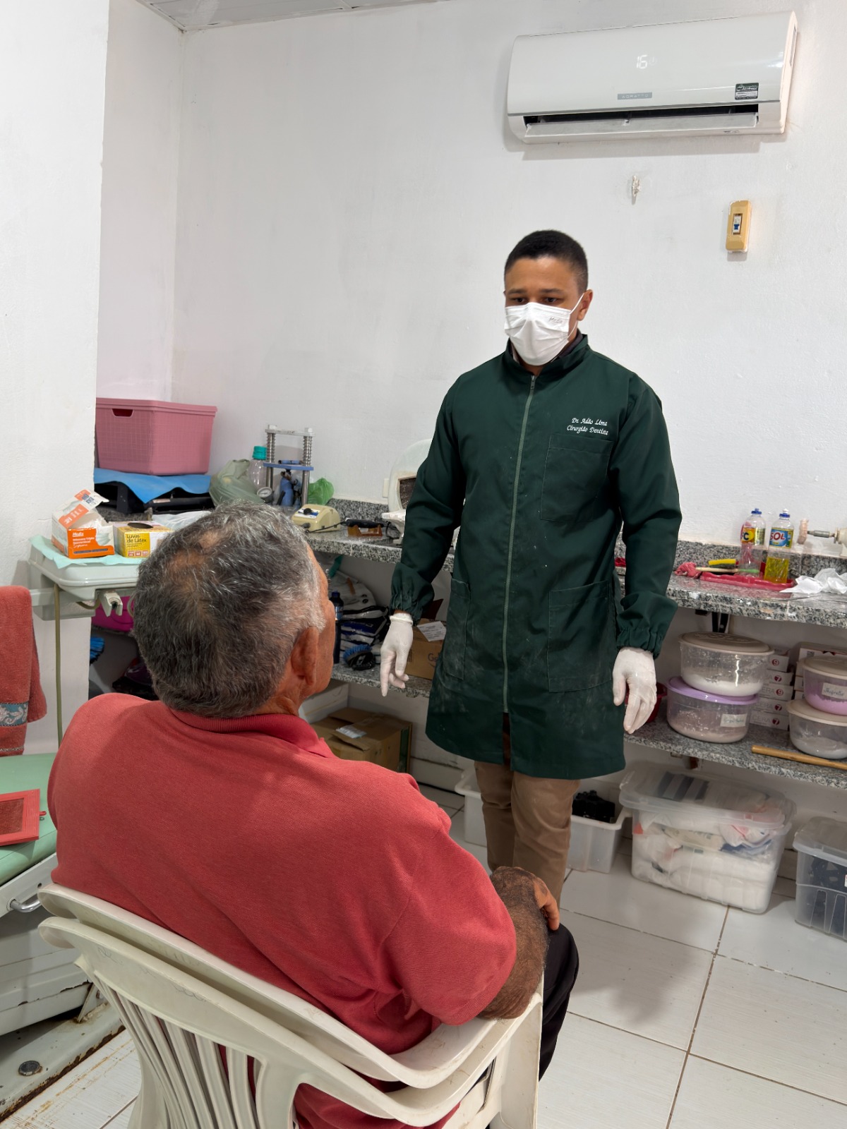 Entrega de próteses dentárias em Manoel Emídio - Divulgação/ASCOM