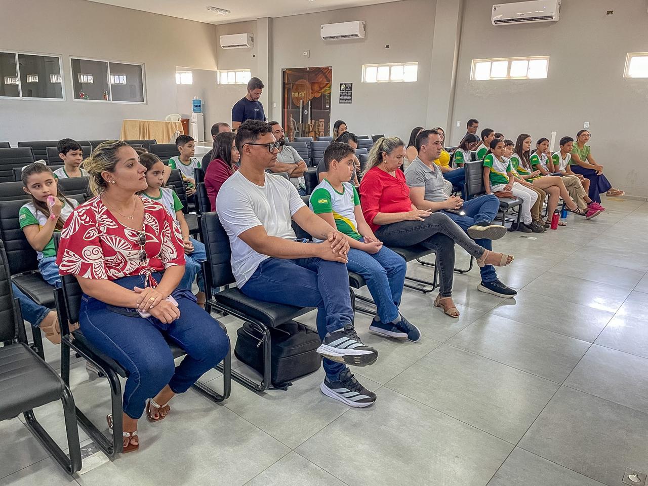 Piripiri premia alunos na etapa municipal do projeto MPT na Escola - Divulgação/ASCOMPiripiri premia alunos na etapa municipal do projeto MPT na Escola - Divulgação/ASCOM