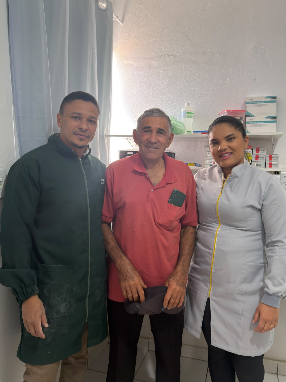 Entrega de próteses dentárias em Manoel Emídio - Divulgação/ASCOMEntrega de próteses dentárias em Manoel Emídio - Divulgação/ASCOM