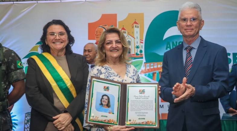 Noite da Comenda Juncal destaca trajetória de 37 anos da magistrada Maria Helena Andrade Cavalcante em Piripiri