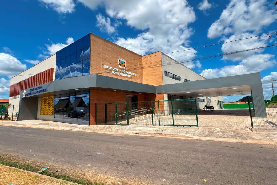 Prefeitura de União inaugura Escola Municipal Governador José Raimundo Bona Medeiros 