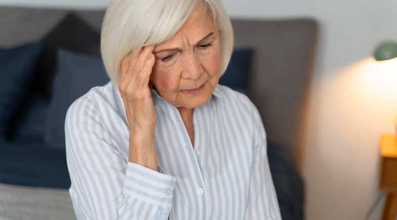 Conheça os sinais que diferenciam o envelhecimento normal do Alzheimer