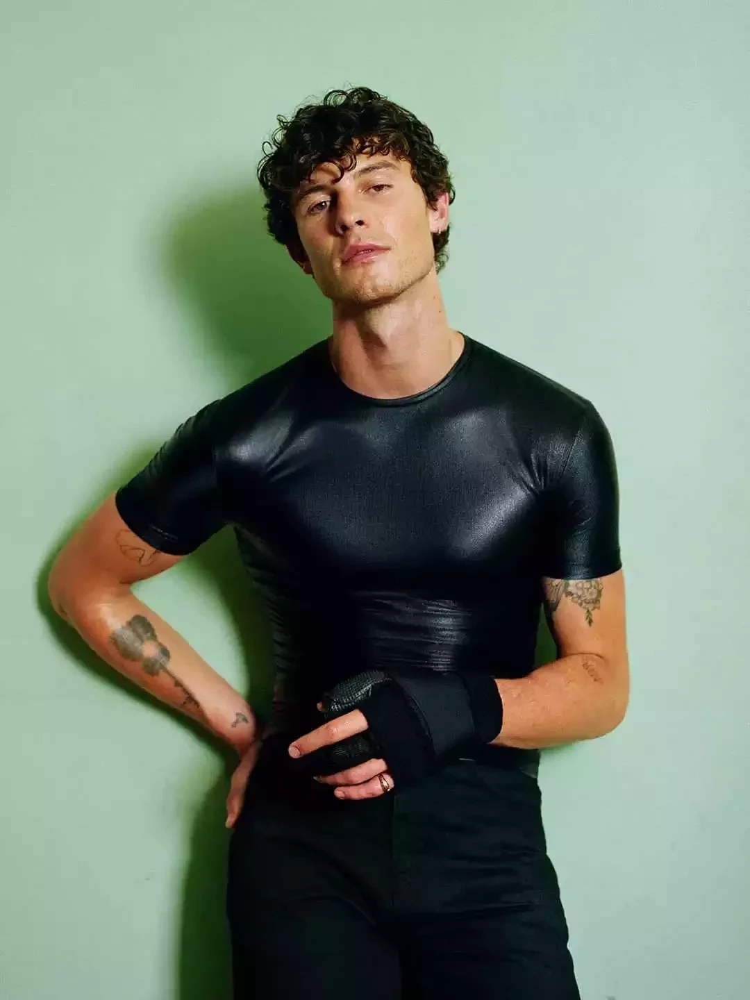 De Jr. Lima a Shawn Mendes: famosos héteros que já foram chamados de gays - imagem 150294