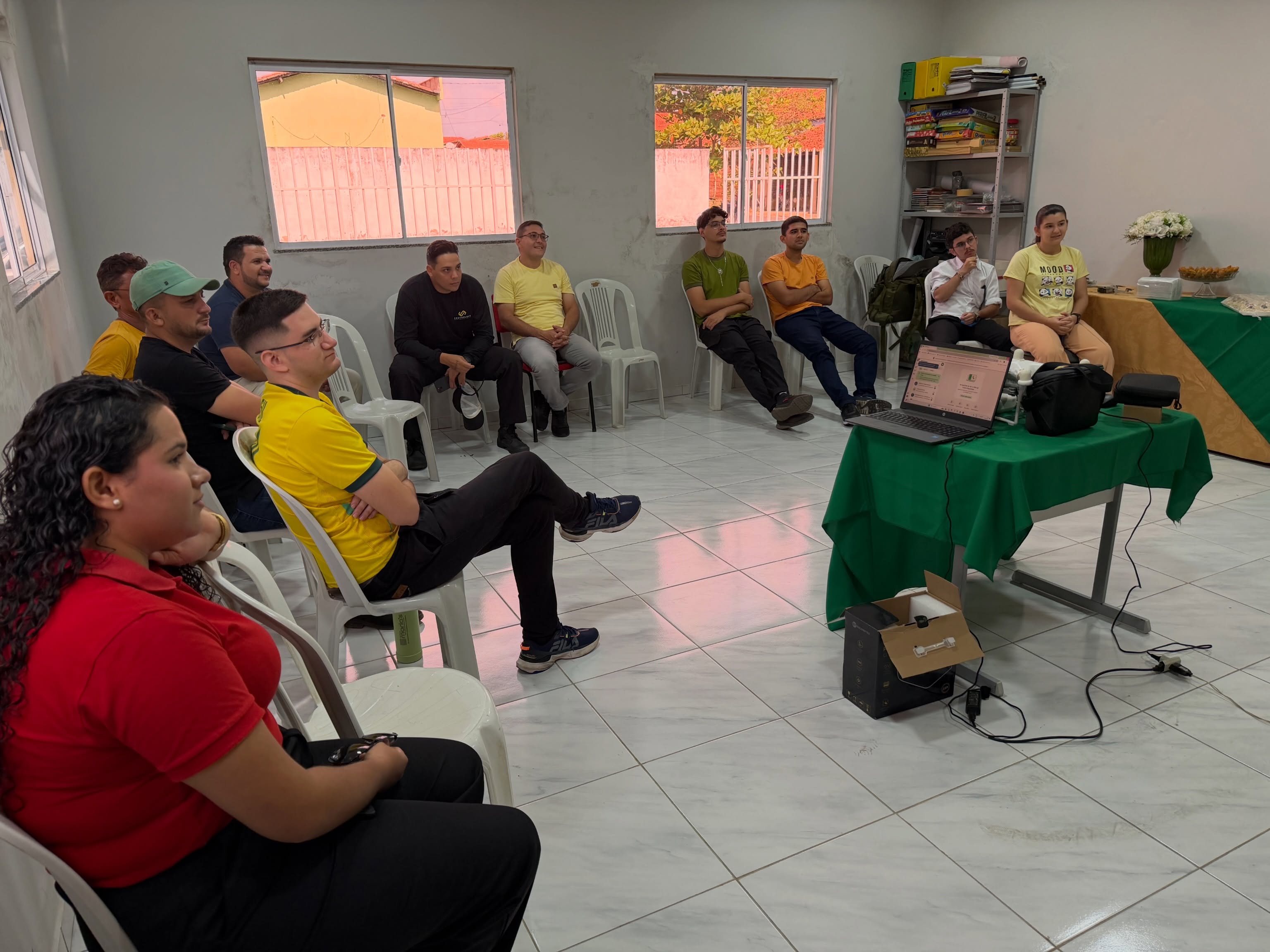 Caraúbas do Piauí conclui Curso de Operação de Drone voltado à qualificação da população | Divulgação/AscomCaraúbas do Piauí conclui Curso de Operação de Drone voltado à qualificação da população | Divulgação/Ascom