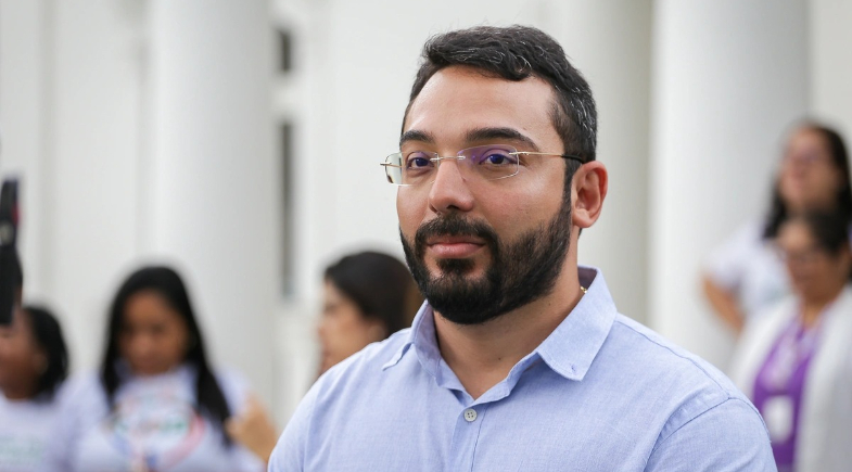 Prefeito Francisco Emanuel afasta servidor municipal investigado por crime; saiba mais