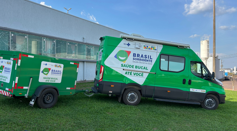 Parnaguá recebe nova van do programa Brasil Sorridente para reforçar atendimentos odontológicos