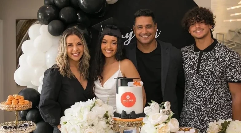 Filhos de famosos que têm empregos normais; se surpreenda com o último!