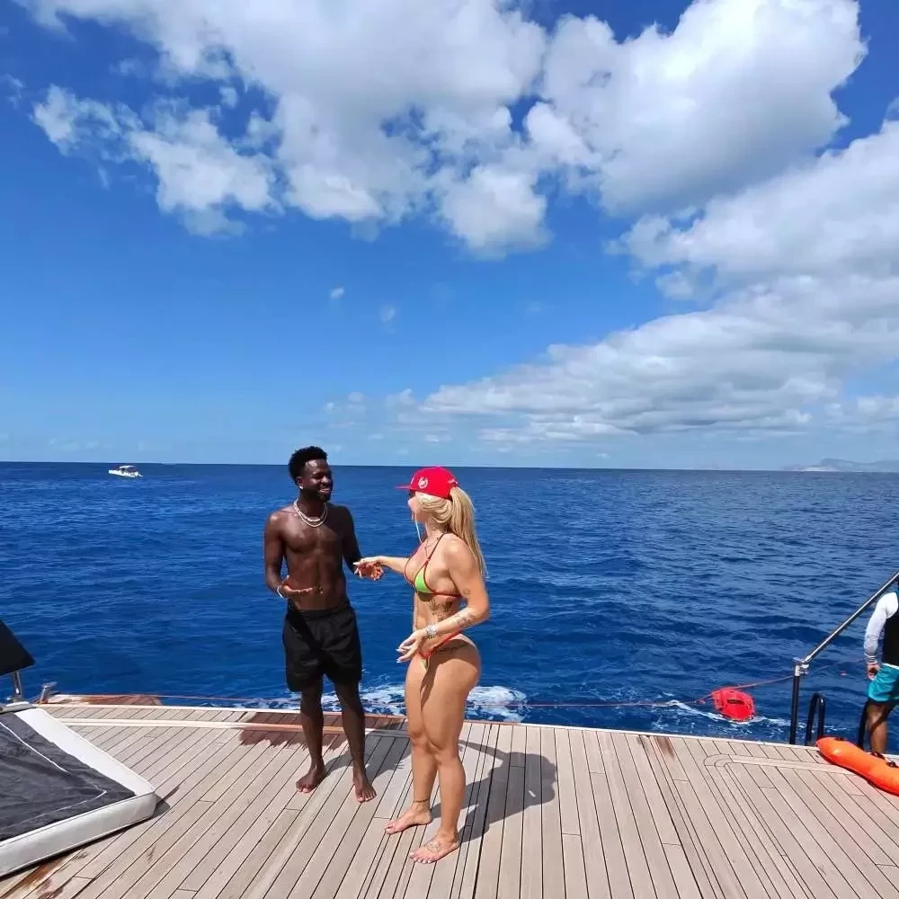 Megaiate de Virginia e Vini Jr. em Ibiza custa R$ 97 milhões; saiba detalhes! - imagem 150415